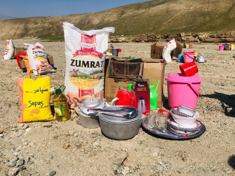 Humanitarian-Aid-3